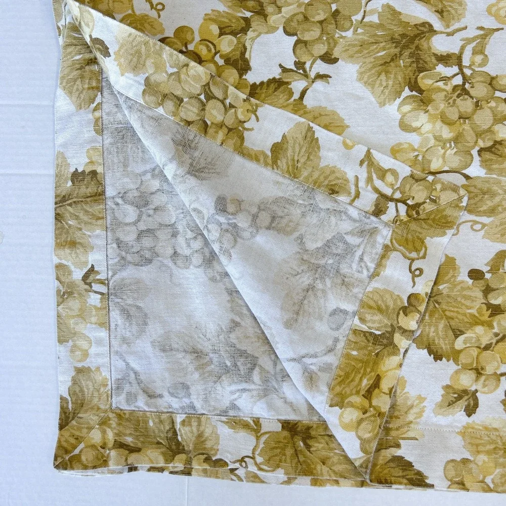 Williams Sonoma Tablecloth 56